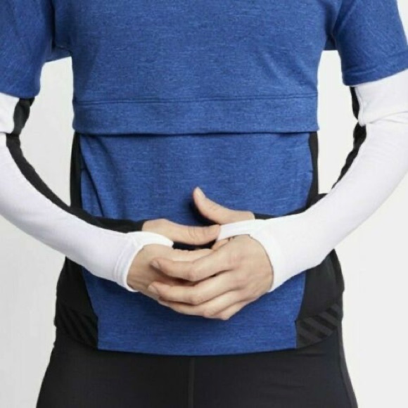 Nike Women's LS Running Shirt - Size M - Picture 3 of 4